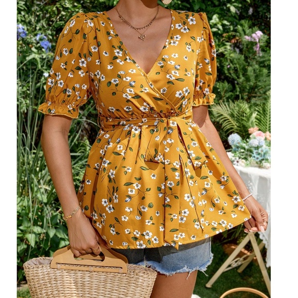 Maternity Floral Print Puff Sleeve Belted Blouse - Picture 8 of 8